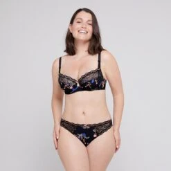 Culotte Noire Gold LUCCIA TWIST -Bestform Soldes Boutique BL02609 9N5 WEB 3 ef79f8b5 1e39 4e06 8222 67f4bdb86421