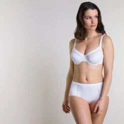 Soutien-gorge Avec Armatures Blanc Bari 7 Soutien-gorge Avec Armatures Blanc Bari -Bestform Soldes Boutique CL12871 010 WEB 3 4c04f8f5 7b7a 4927 bcd9 2791ce40baa6
