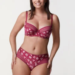 Bestform Soutien-gorge Emboitant à Armatures - Rouge | 3 SUISSES -Bestform Soldes Boutique bl144949r4web31 3516832 5 1140x1140