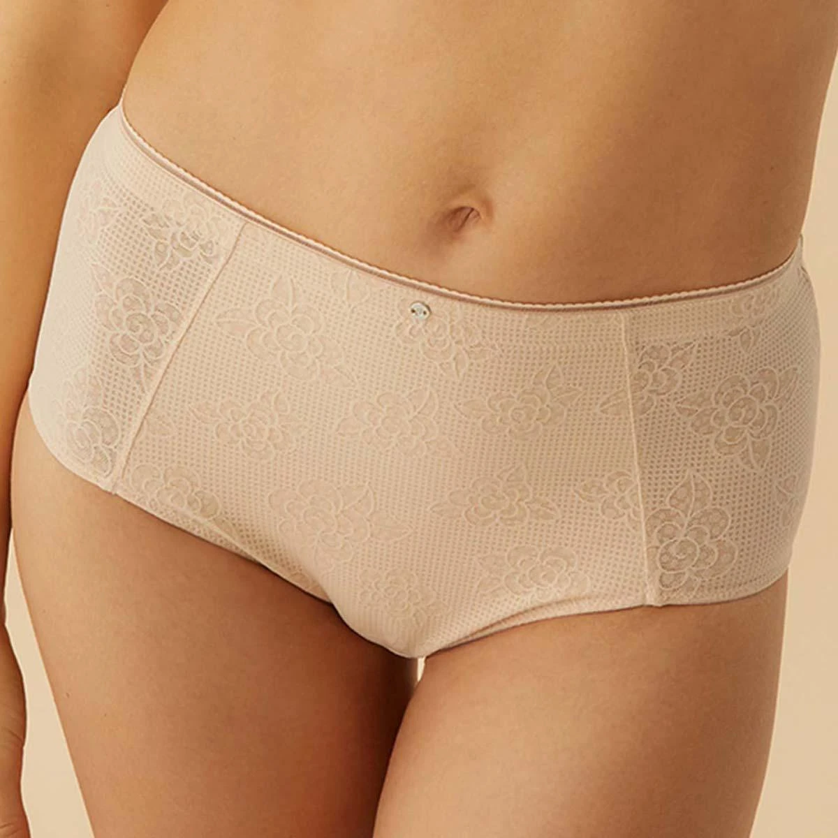 Bestform Culotte Gainante Taille Haute Nude | Culottes, Slips 3 SUISSES 2 Bestform Culotte Gainante Taille Haute Nude | Culottes, Slips 3 SUISSES – Image 2