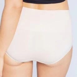 Bestform Culotte Gainante Beige 7 Bestform Culotte Gainante Beige -Bestform Soldes Boutique gaine nude 1197623 3 1200x1200 1