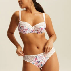 Slip Ivoire Bestform | 3 SUISSES 7 Slip Ivoire Bestform | 3 SUISSES -Bestform Soldes Boutique slip ivoire 3427016 3 1140x1140