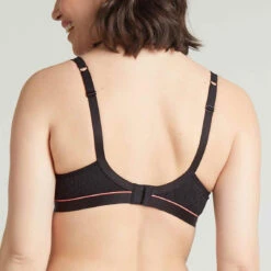 Soutien-gorge Emboitant Armatures - Noir Bestform | 3 SUISSES -Bestform Soldes Boutique soutien gorge emboitant armatures noir 3249053 3 1140x1140